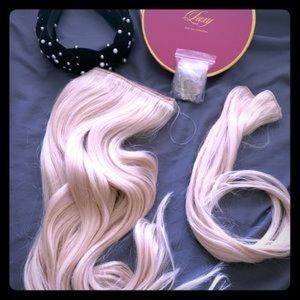 Luxy halo hair extensions ash blonde 20 inches